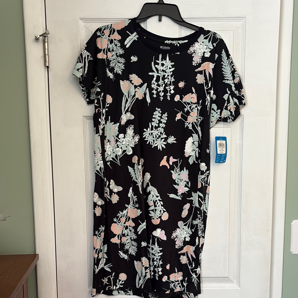 Columbia Black and Green Short Sleeve Dress